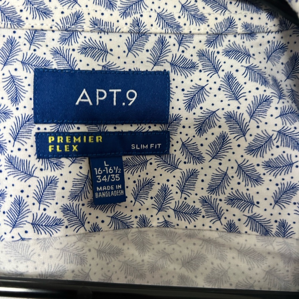 Apt. 9 White and Blue Leaf Print Shirt - Picture 5 of 6